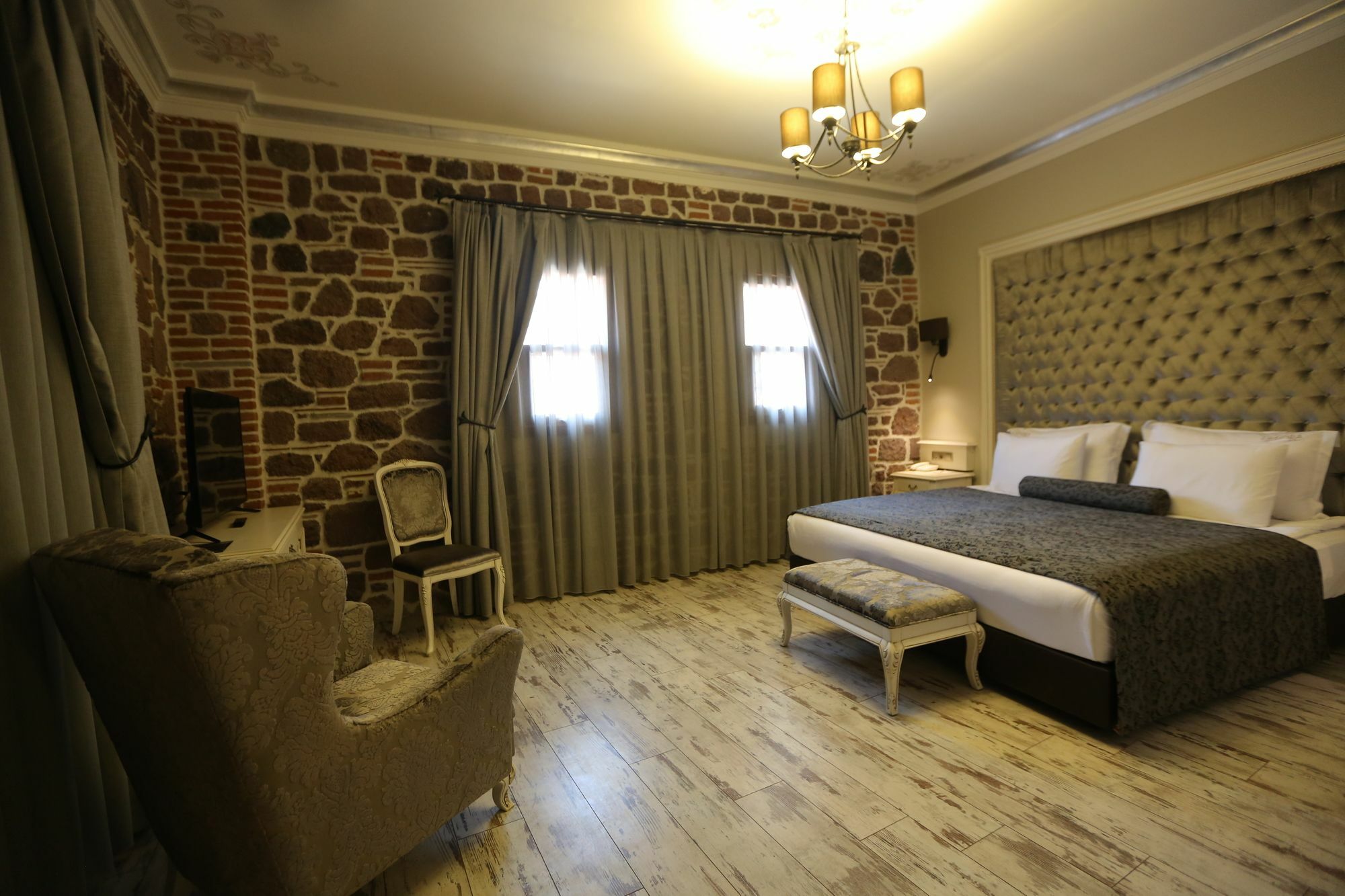 L'agora Old Town & Bazaar İzmir